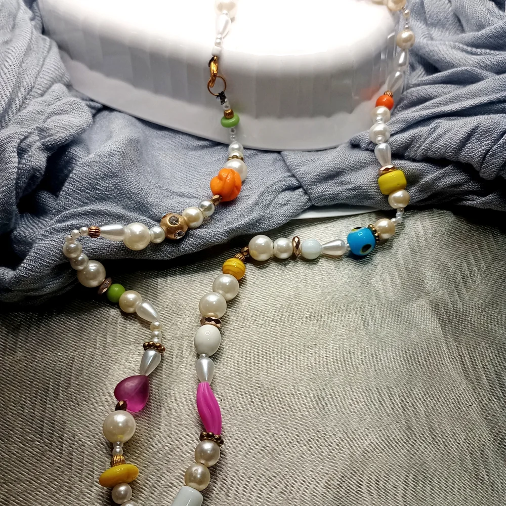 Bohemian Faux Pearl, Glass, And Acrylic Beaded Necklace  Artisan Made - Picture 2 of 3